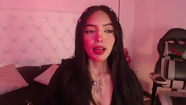 Liv20  online show from February 2026 07:25:01 PM