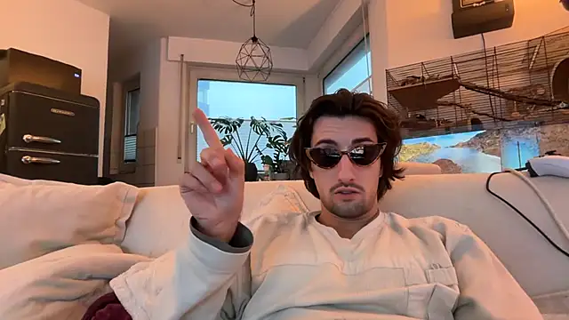 Snapshot of Passion-Frucht chatting on October 2025 06:03:02 AM Passion-Frucht online show from October 2025 06:03:02 AM