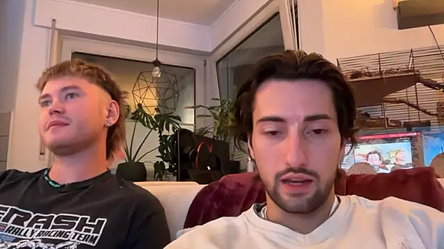 Snapshot of Passion-Frucht chatting on September 2025 08:16:02 PM Passion-Frucht online show from September 2025 08:16:02 PM