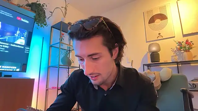 Snapshot of Passion-Frucht chatting on October 2025 09:05:01 PM Passion-Frucht online show from October 2025 09:05:01 PM