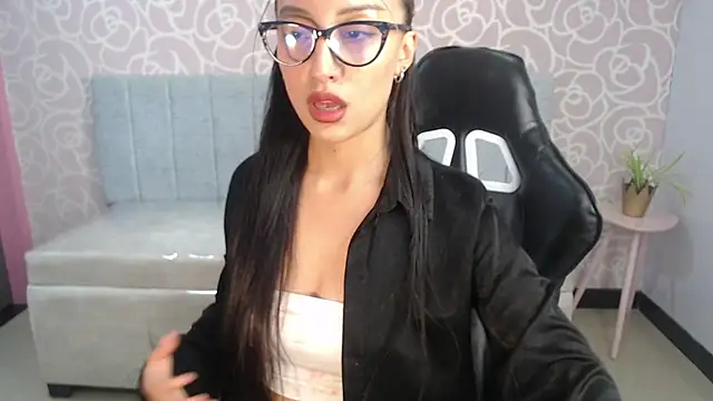 Branndy ch online show from October 2025 04:30:01 PM
