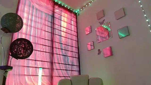 David Fox01 online show from December 2025 06:28:02 PM