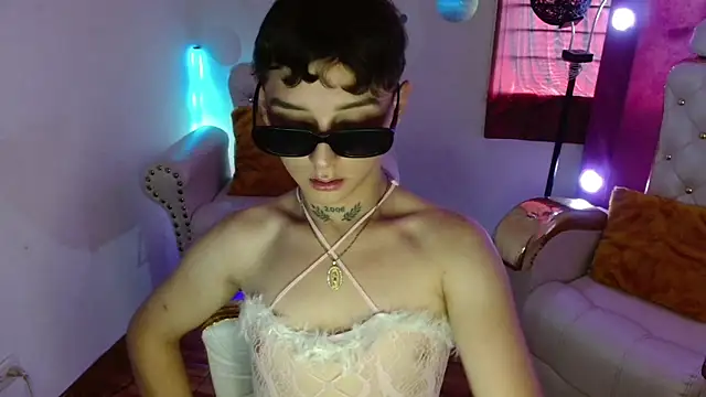 David Fox01 online show from November 2025 07:25:01 PM