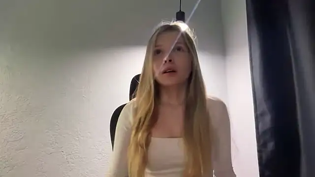 CandysRose online show from June 2026 08:47:01 PM