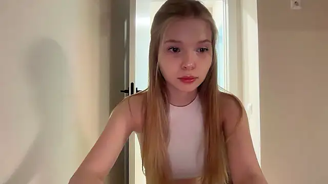 CandysRose online show from May 2026 07:43:02 PM