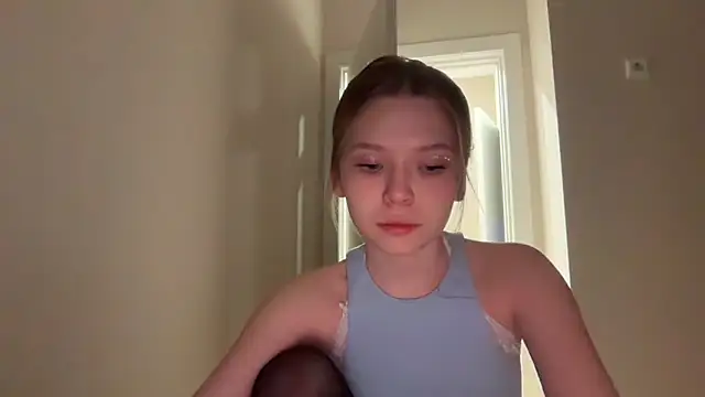 CandysRose online show from April 2026 06:34:01 PM