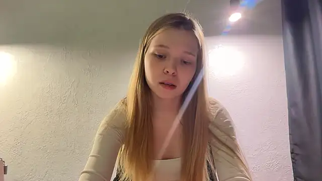 CandysRose online show from June 2026 06:28:01 PM