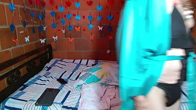 Snapshot of lorenacapelli chatting on October 2025 12:06:02 PM lorenacapelli online show from October 2025 12:06:02 PM