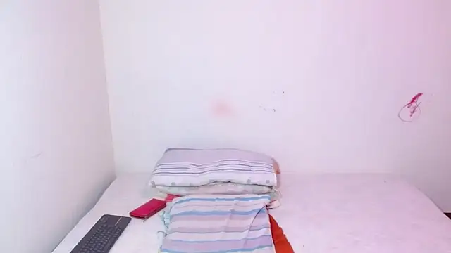 Snapshot of lorenacapelli chatting on November 2025 08:08:01 PM lorenacapelli online show from November 2025 08:08:01 PM