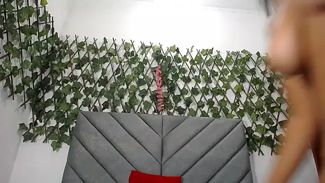 vfridaper online show from December 2025 12:59:02 PM