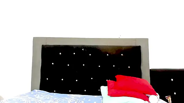 vfridaper online show from May 2026 04:45:02 PM