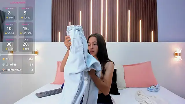 Nathaly  Rosse online show from October 2025 03:18:02 AM