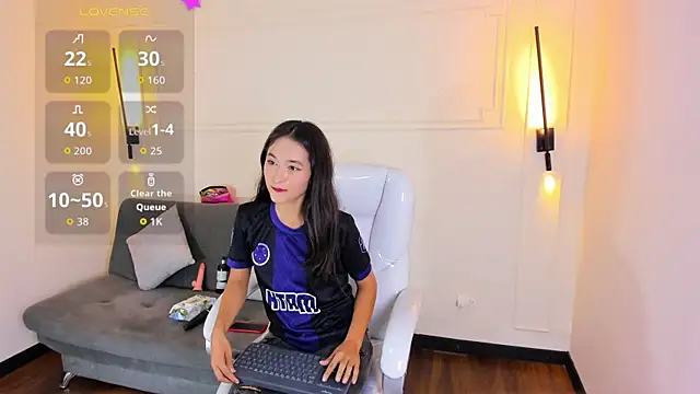 Nathaly  Rosse online show from September 2025 03:02:01 AM