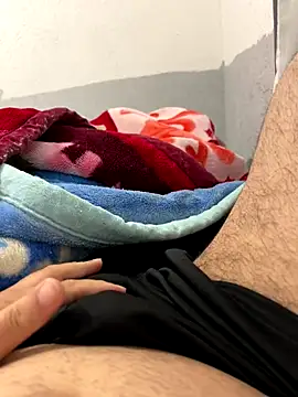 herinhos38 online show from September 2025 08:43:02 AM