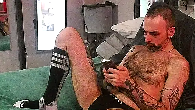 hungbot online show from December 2025 08:08:02 AM