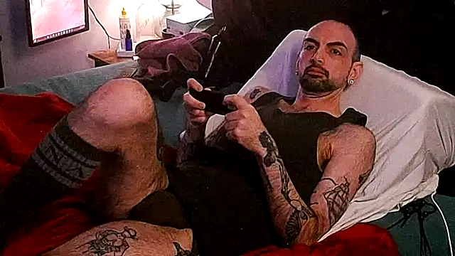 hungbot online show from December 2025 05:55:02 AM