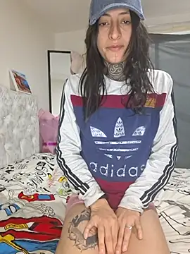 Harley Miller  online show from September 2025 12:00:02 PM