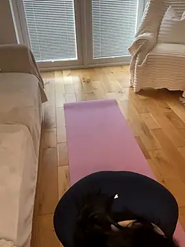 Ruby-Black online show from November 2025 11:10:02 AM