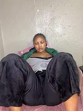 Bellabootie online show from February 2026 08:07:01 PM