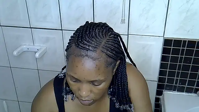 Snapshot of Bellabootie chatting on November 2025 07:57:01 PM Bellabootie online show from November 2025 07:57:01 PM