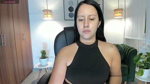 Natasha Kiim  online show from March 2026 03:28:01 AM