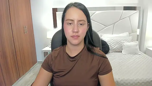 Natasha Kiim  online show from May 2026 06:17:02 AM