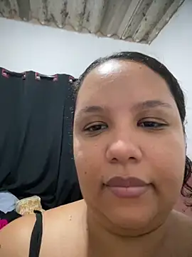 Snapshot of EggedGrowth chatting on February 2026 09:48:02 PM EggedGrowth online show from February 2026 09:48:02 PM