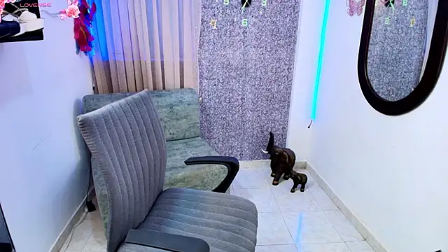 Sally Ricci online show from March 2026 12:05:01 PM