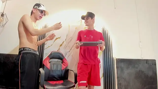 Snapshot of liam_coleman25 chatting on February 2026 06:22:01 AM liam coleman25 online show from February 2026 06:22:01 AM