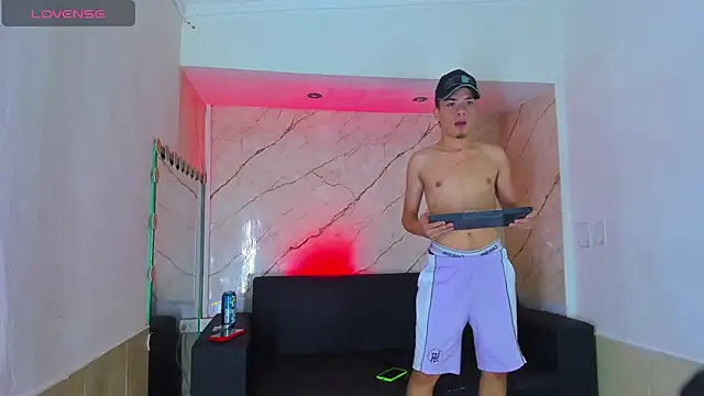 liam coleman25 online show from November 2025 04:17:02 AM