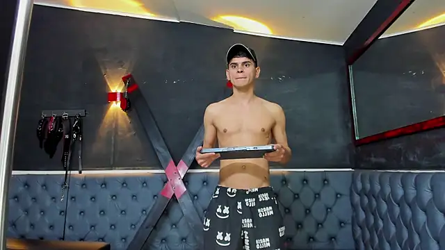 liam coleman25 online show from November 2025 04:55:01 AM