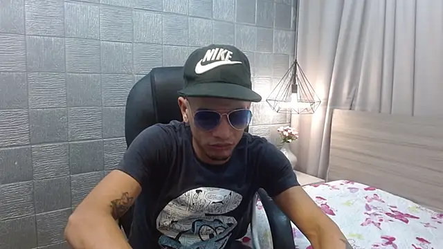 JackBanger  online show from October 2025 12:32:02 AM