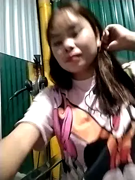 soixam00 online show from October 2025 01:56:01 PM