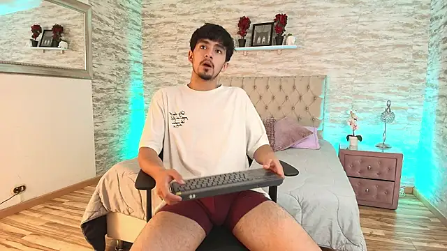 Axel Draven online show from March 2026 12:43:01 PM