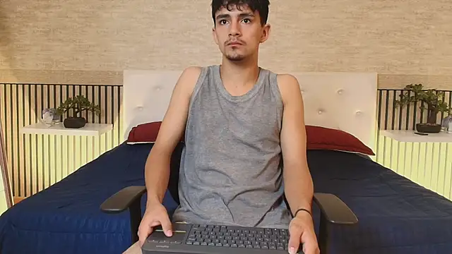 Snapshot of Axel_Draven chatting on July 2026 11:42:02 AM Axel Draven online show from July 2026 11:42:02 AM