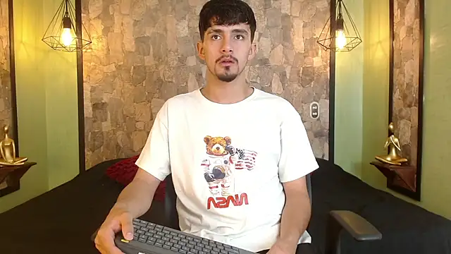 Axel Draven online show from March 2026 12:03:02 PM