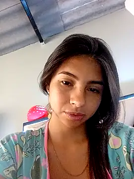 Snapshot of NileveSantanna chatting on September 2025 01:50:02 PM NileveSantanna online show from September 2025 01:50:02 PM