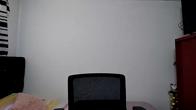 abrilsex23 online show from December 2025 02:43:02 PM