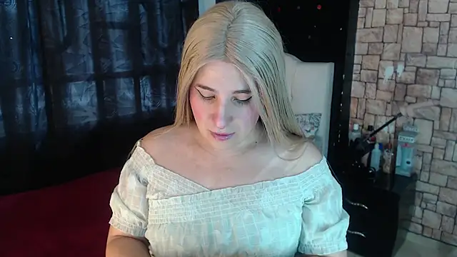 Snapshot of Trinitty_fier chatting on October 2025 01:21:02 PM Trinitty fier online show from October 2025 01:21:02 PM