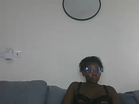 Snapshot of uniquebarbieprincess chatting on October 2025 06:53:01 PM uniquebarbieprincess online show from October 2025 06:53:01 PM