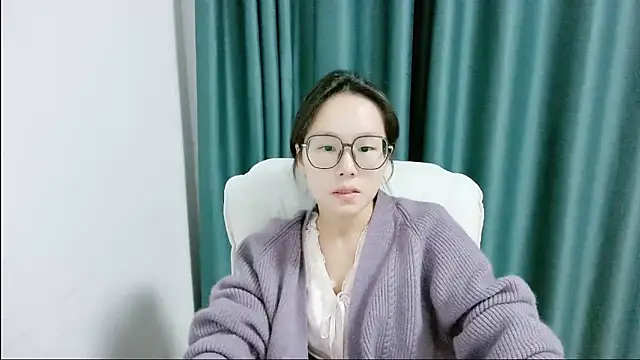 guai00 online show from October 2025 02:41:01 PM