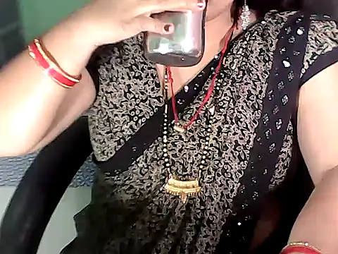 BABITA KUMARII online show from October 2025 04:29:02 PM