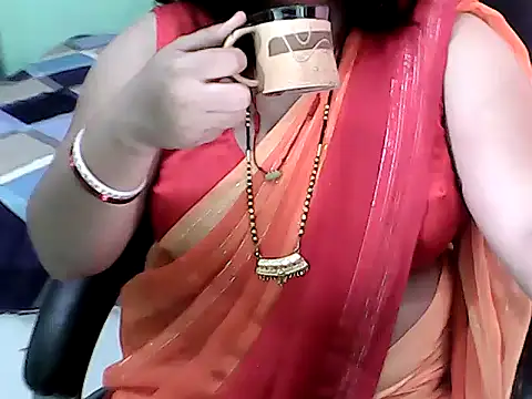 BABITA KUMARII online show from February 2026 05:03:01 PM