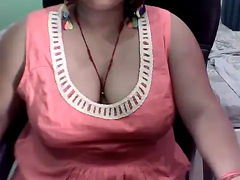 Snapshot of BABITA_KUMARII chatting on July 2026 04:28:02 PM BABITA KUMARII online show from July 2026 04:28:02 PM