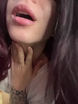 came lia1 online show from November 2025 02:45:02 AM