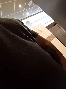 LucasGaeel online show from April 2026 03:24:01 PM