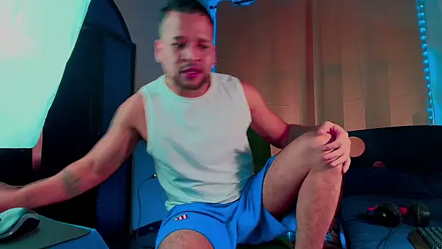 Snapshot of LucasGaeel chatting on October 2025 09:04:02 PM LucasGaeel online show from October 2025 09:04:02 PM