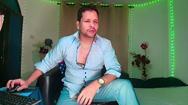 LucasGaeel online show from February 2026 01:00:01 PM