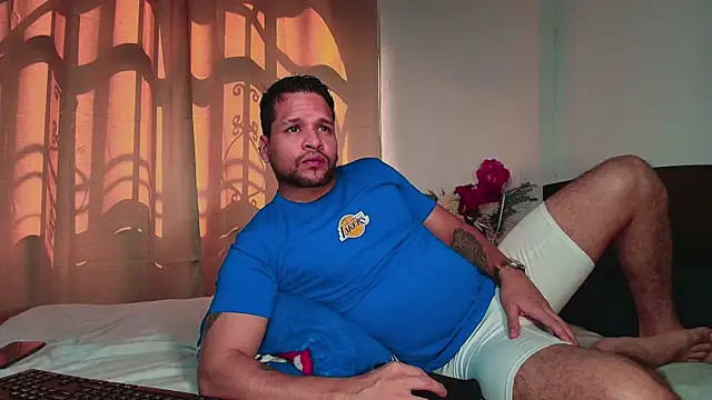 LucasGaeel online show from January 2026 07:07:02 PM