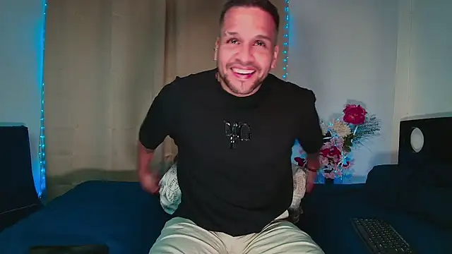 LucasGaeel online show from January 2026 04:49:02 AM